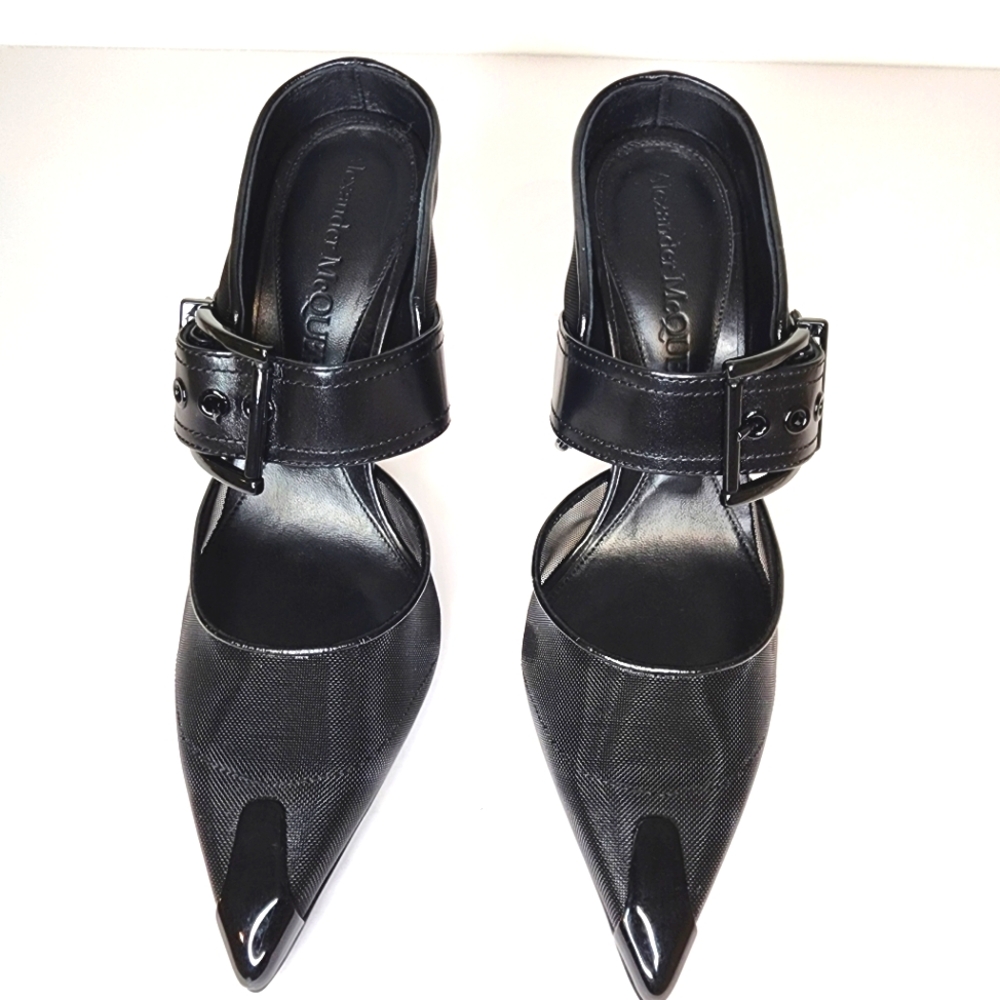 NIB Alexander McQueen women punk heeled Mule in black.  Size 37